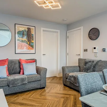 The Old Trafford Luxury One - Free Parking *