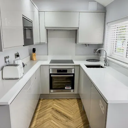 The Old Trafford Luxury One - Free Parking