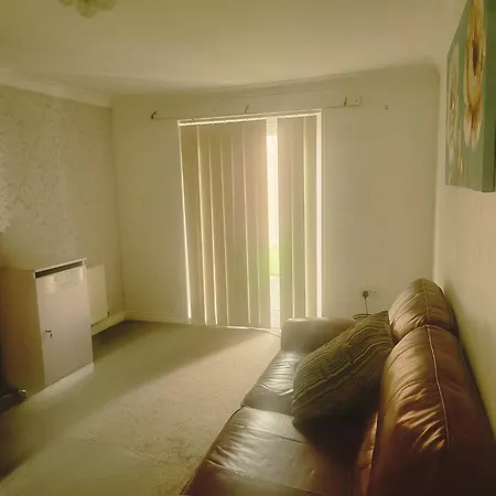 L&lstays At 12 Harvard Road Apartment *
