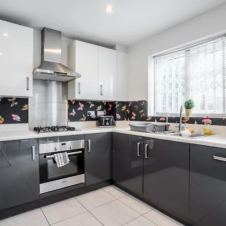 Pool Table - Coop Live Arena, Etihad & Дом отдыха Манчестер