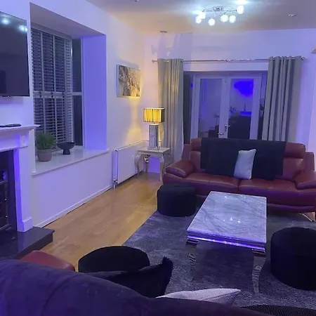 House Retreat Holiday home