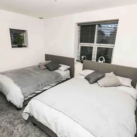 House Retreat * Manchester
