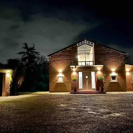 House Retreat Holiday home