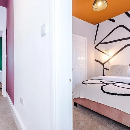 Feriehus Modern 4-bedroom In Manchester