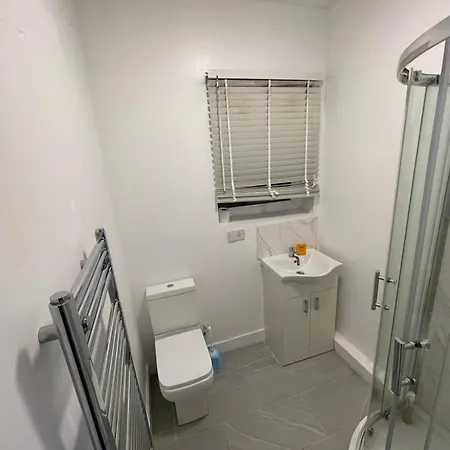 Easy בית הארחה *