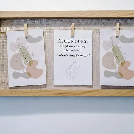 Stylish Home, Games Room, Sleeps 6, Large Driveway, Perfect For Groups Apartment