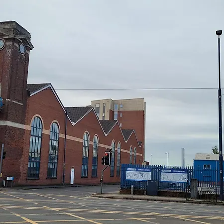 Media Salford Hospital Tv Bed Apartamento Mánchester