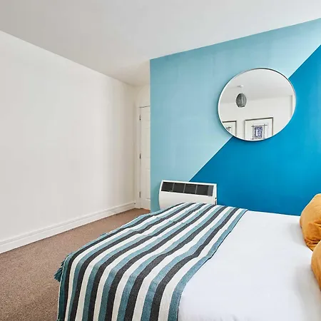 Host & - 007 Apartment *