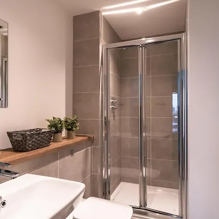 2 Bed In Media Stunning Views