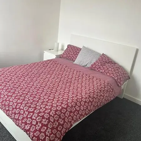 Beautiful Gem In Prázdninový dům Manchester