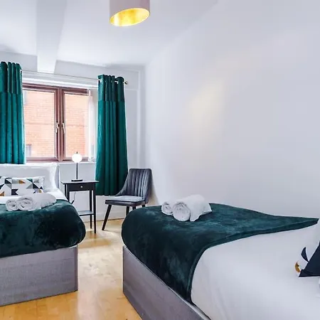 City Centre 2 Bed 2bath Apartment Manchester