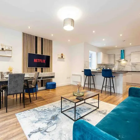 Vibrant 2br In Chorlton, Free Parking