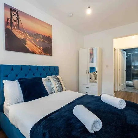 Vibrant 2br In Chorlton, Free Parking アパート *