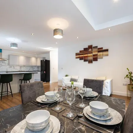 Luxury 2br In Chorlton, Free Parking * 맨체스터