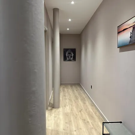 Stunning 2br In Chinatown Διαμέρισμα *