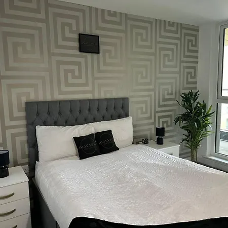 Apartment Stunning 2bd With River View 5min To Centre Manchester