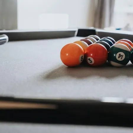 Apartament Ideal Long Retreat - Free Parking - Pool Table