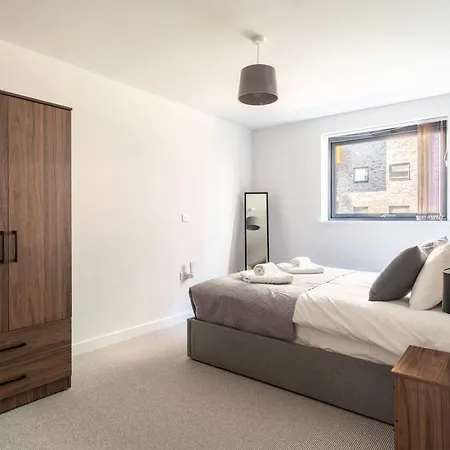 Modern & Bright 2 Bed In 公寓 *