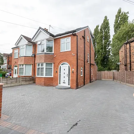 The Kent Luxury House Sleeps 14 Free Parking Dom wakacyjny *