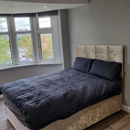 Victoria Avenue East 3 Bedroom House Manchester