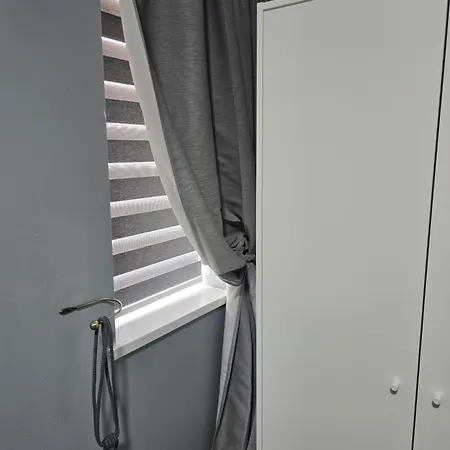 - House - Sleeps 6 - Parking - Garden 別荘