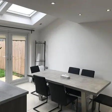 Riverside Gem In The City Villa Manchester
