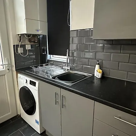 Cosy House Near Etihad And Coop Live Manchester
