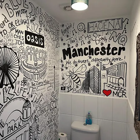 Mufc & Trafford Centre Townhouse 4 Bedroom Free Parking *