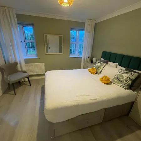 Mufc & Trafford Centre Townhouse 4 Bedroom Free Parking *