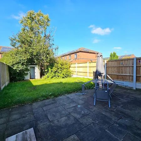 Hébergement de vacances 2 Bedroom Family With Back Garden In Salford! Manchester