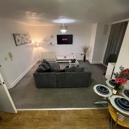 Flat In Greater Manchester