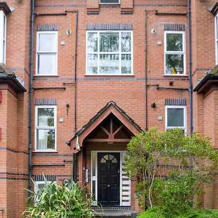 Apartmán Silver Pines - 2br - King Bed - Sleeps 6 - Wi-fi - Free Parking