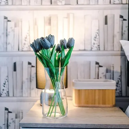 Sleeps 7, Games Room, Perfect For Groups, Driveway, Smart Tv, Available For Long * Manchester