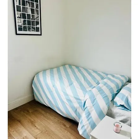 Gasthuis Single In *