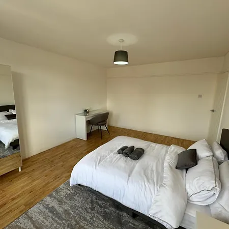 Elegant Estates Humble Abode 4 マンチェスター