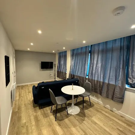 Sleek 1-bedroom Getaway Flat In Stretford Appartement Manchester