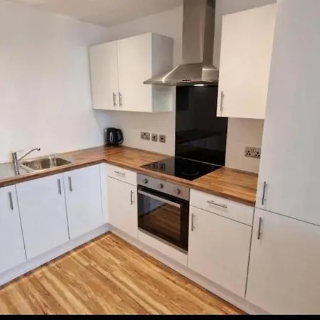 Apartment Deluxe 2 Bed En-suite Flat