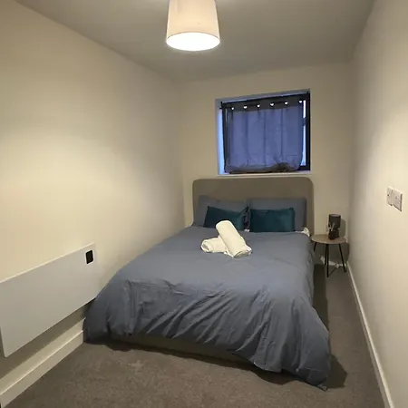 Sleek And Cosy 1-bedroom Getaway Flat In Stretford Apartmán *