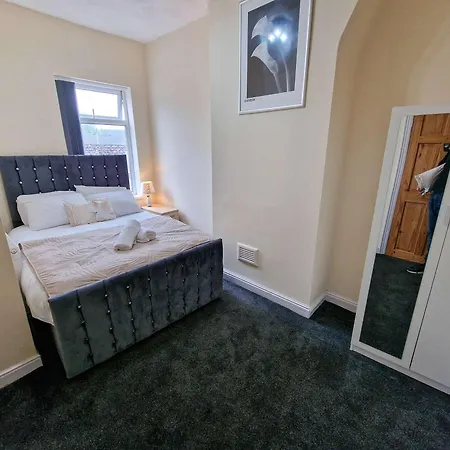 Apartment Close To Coop Live & Etihad By Superhost *