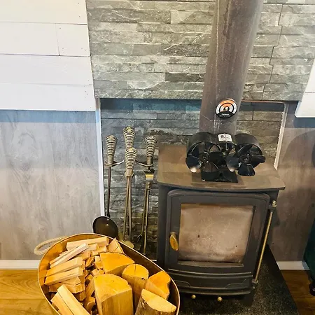 Bespokenarrowboat Hotel na wodzie