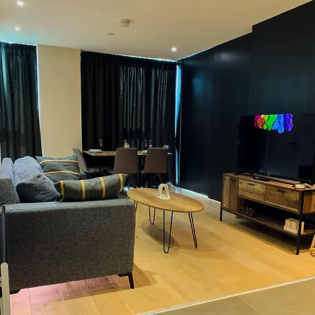 Sleek Haven Luxurious 2bed In Centre Apartament Manchester