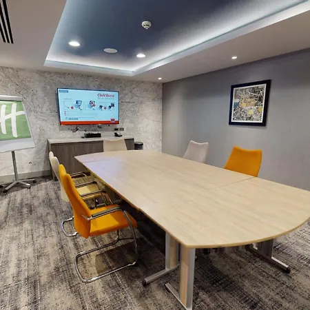 - Centre By Ihg 4* Manchester