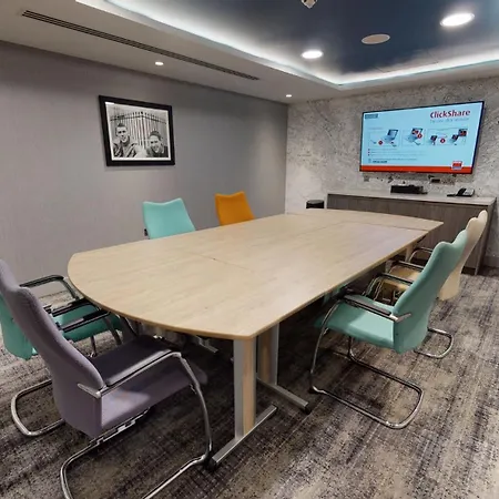 - Centre By Ihg Hotel 4*