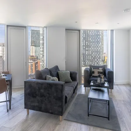 Apartament Stunning High Rise Ap In Central *
