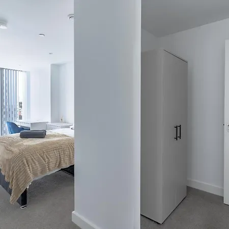 Stunning High Rise Ap In Central * Manchester