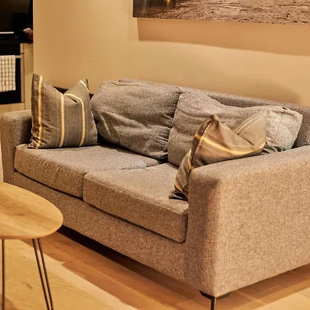 דירה Cozy Corner 2bedroom In