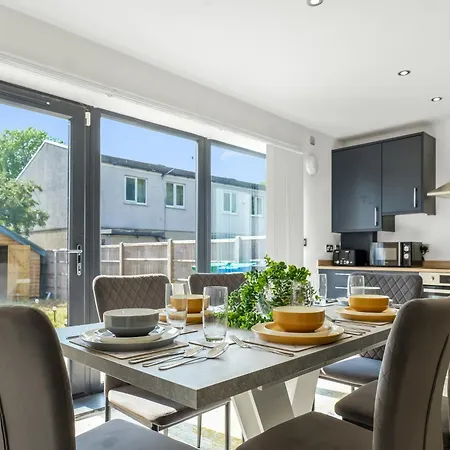 Hébergement de vacances Money Off Long 3bed House In Walking Distance From Ethiad Stadium Coop Live 10min Drive To City Centre