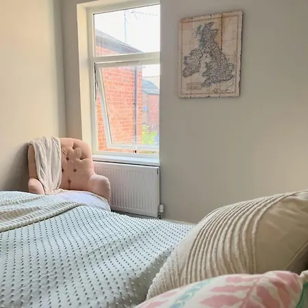 別荘 Artistic 3 Bed In Old Trafford Next To Mufc *