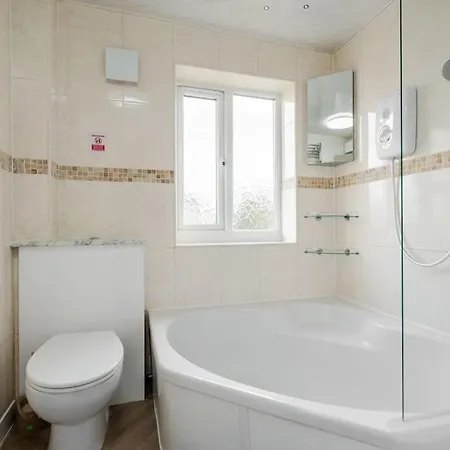 Cozy 3br - Games - Sleeps 9 *