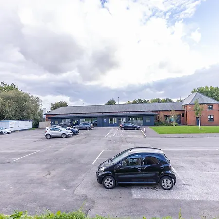 Stunning Modern 3 Bedroom Townhouse - Perfect Getaway Dom wakacyjny *